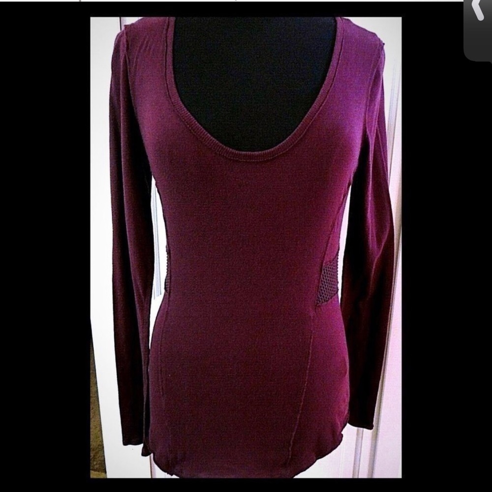 WE THE FREE Burgundy Top, Sexy & Classy!, Medium, SuperSoft & Comfy!! EUC (CL01)